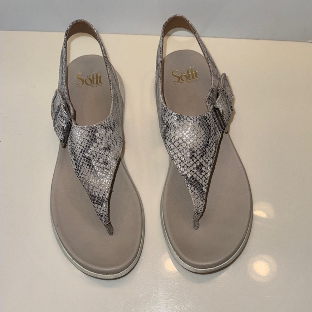 Sofft Gray T-Strap Sandals with Snakeskin Pattern